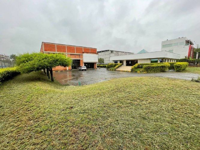 Bodega en arriendo en Bolivar, Yumbo, 2652 m² · foto 2 de 20