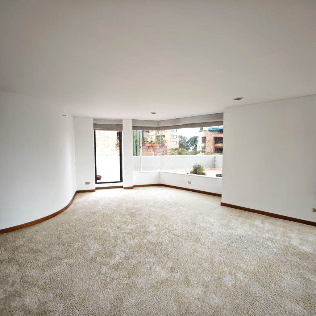 Apartamento en venta en Chapinero, Bogotá · foto 2 de 24