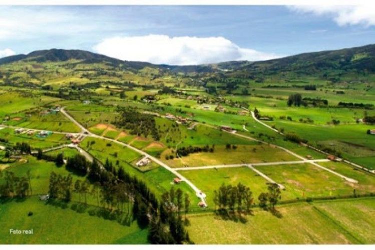 Lote en venta en Valle Alto, La Calera, 2116 m² · foto 4 de 14
