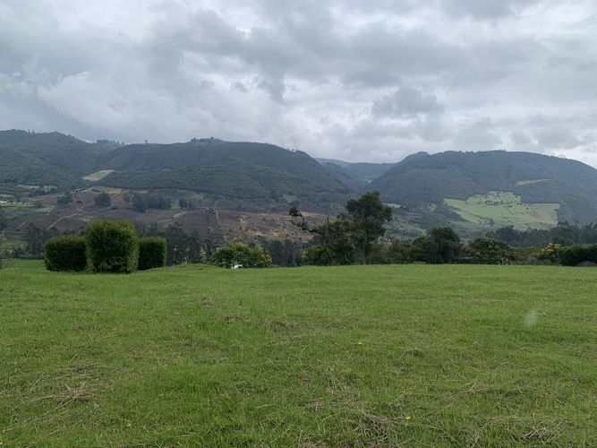 Lote en venta en Valle Alto, La Calera, 2116 m² · foto 5 de 14