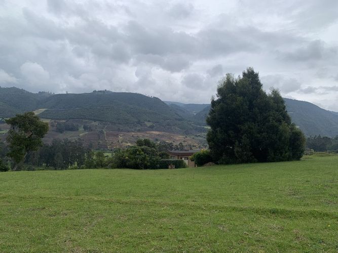 Lote en venta en Valle Alto, La Calera, 2116 m² · foto 10 de 14
