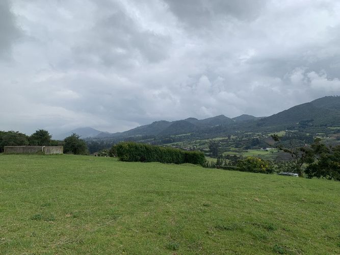 Lote en venta en Valle Alto, La Calera, 2116 m² · foto 11 de 14