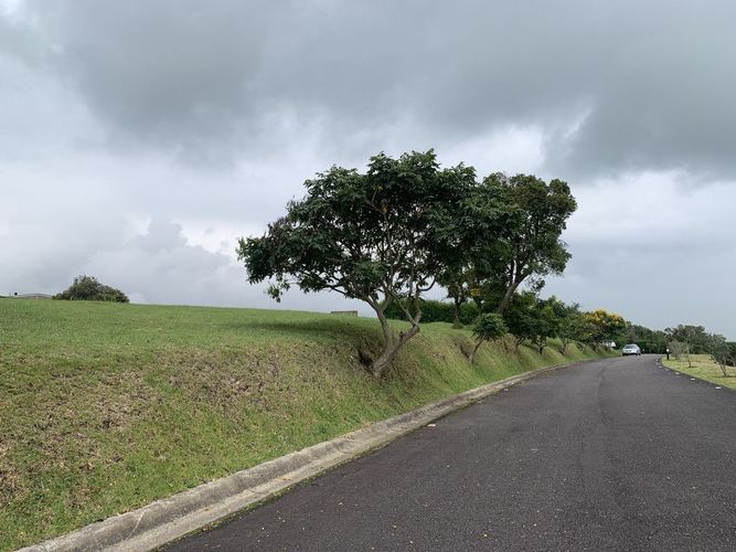Lote en venta en Valle Alto, La Calera, 2116 m² · foto 14 de 14
