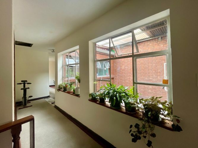 Casa de 5 alcobas en venta en La Esperanza, Bogotá, 264 m² · foto 7 de 14