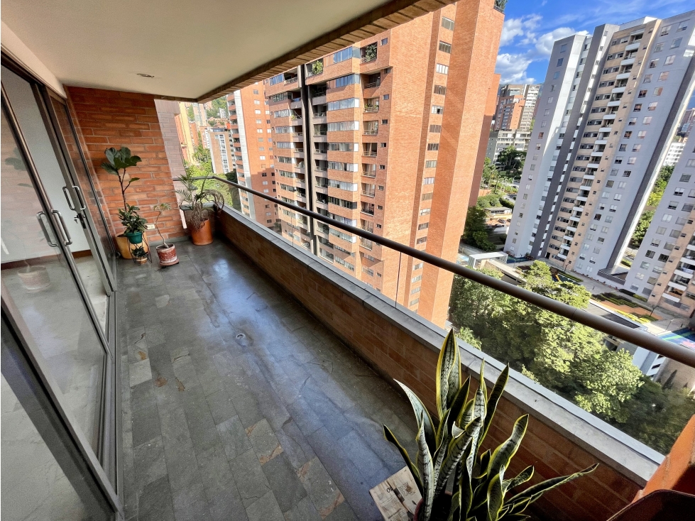 Apartamento en Arriendo en El Poblado, Medellín en La Florida