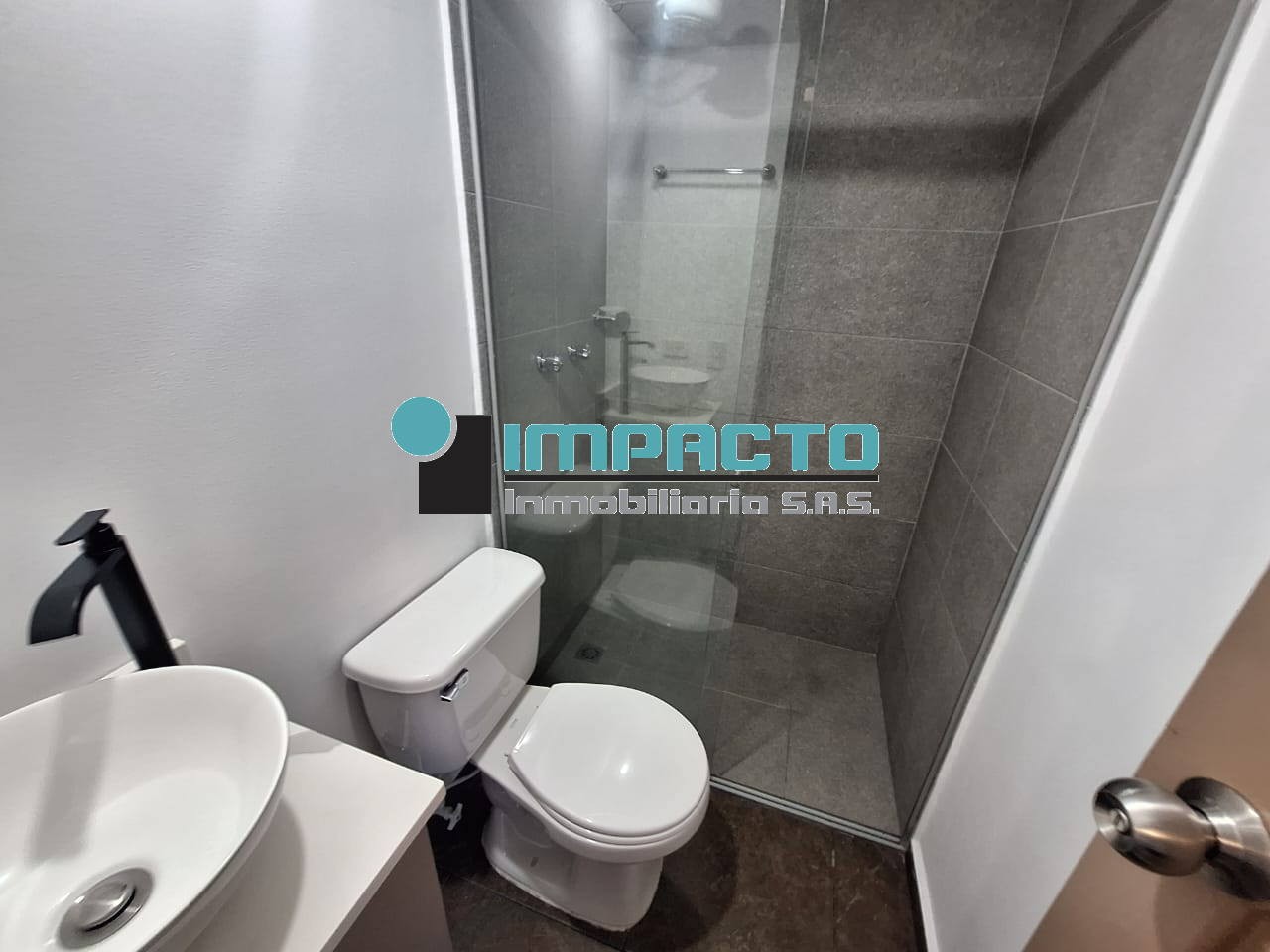 Apartamento en arriendo en San German, Medellín · foto 8 de 21