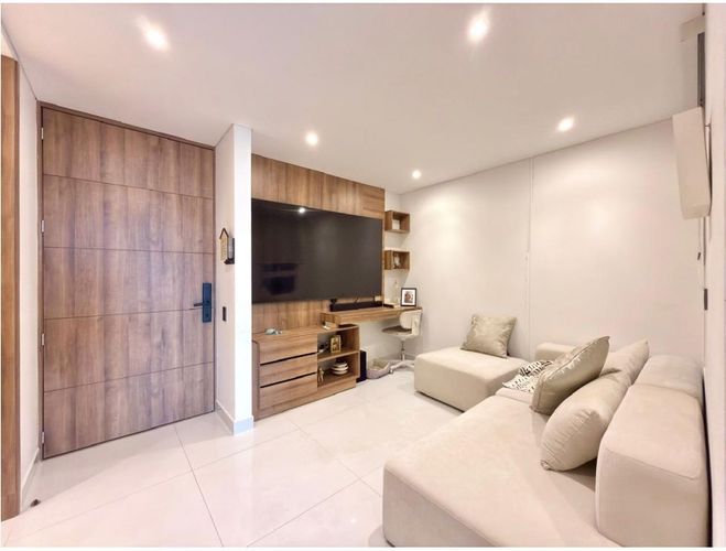 Apartamento de 4 alcobas en venta en Ciudad Jardin, Cali, 215 m² · foto 7 de 24