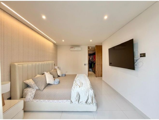 Apartamento de 4 alcobas en venta en Ciudad Jardin, Cali, 215 m² · foto 16 de 24