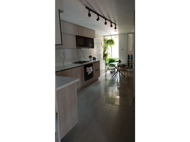 Apartamento de 3 alcobas en venta en Altos De Riomar, Barranquilla, 180 m² · foto 5 de 23