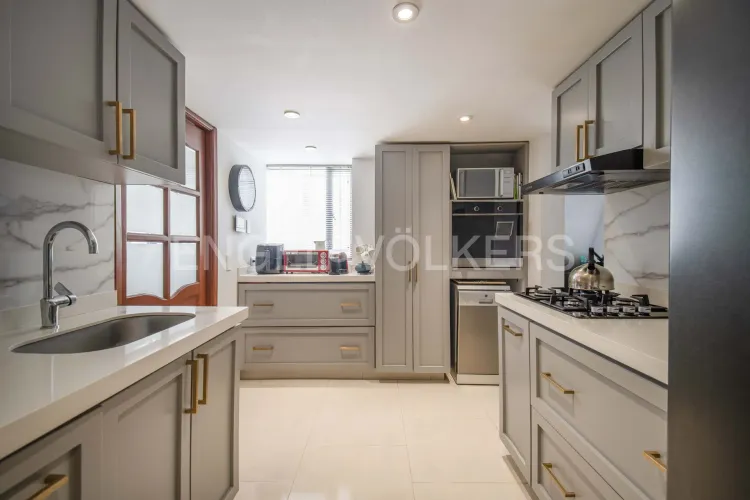 Apartamento de 3 alcobas en venta en Santa Ana Oriental, Bogotá, 210 m² · foto 10 de 20