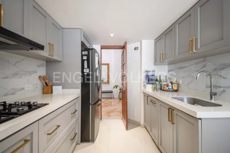 Apartamento de 3 alcobas en venta en Santa Ana Oriental, Bogotá, 210 m² · foto 9 de 20