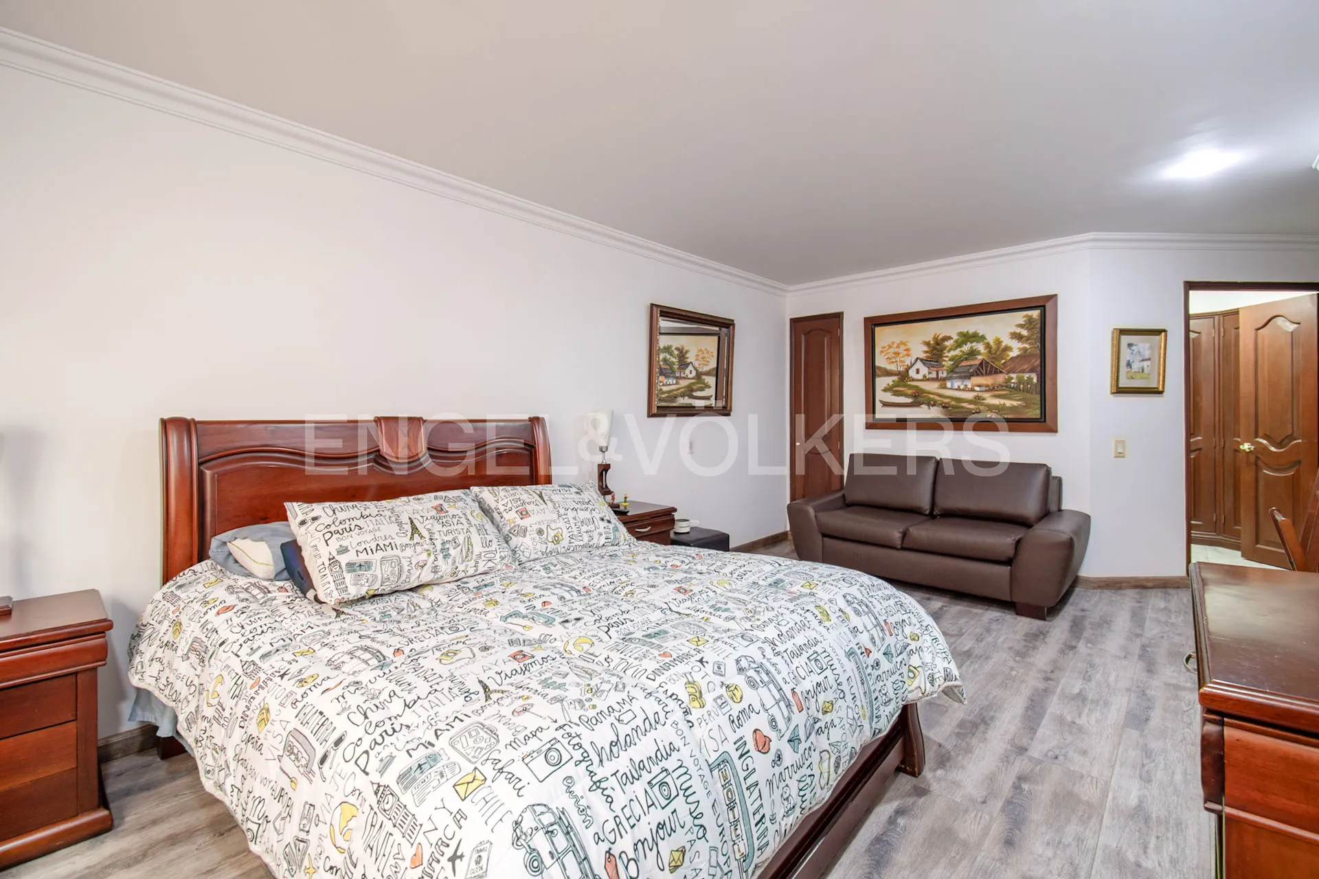 Apartamento en venta en Santa Barbara Occidental, Bogotá · foto 9 de 15