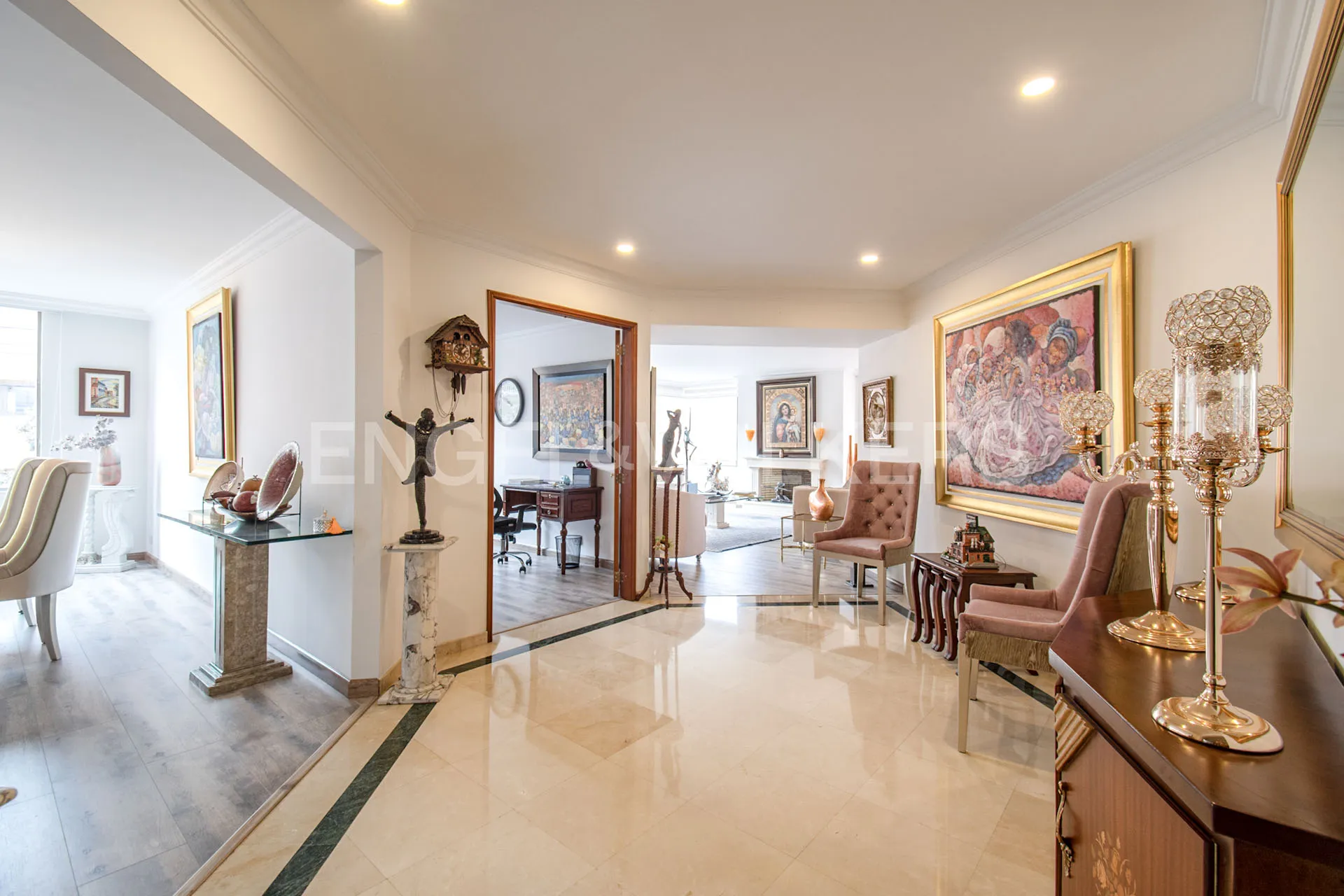 Apartamento en venta en Santa Barbara Occidental, Bogotá · foto 6 de 15