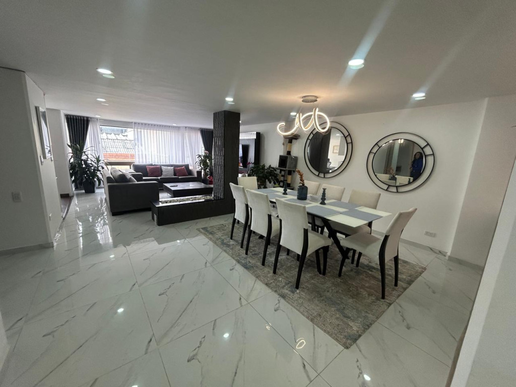 Apartamento en venta en San Patricio, Bogotá · foto 2 de 16