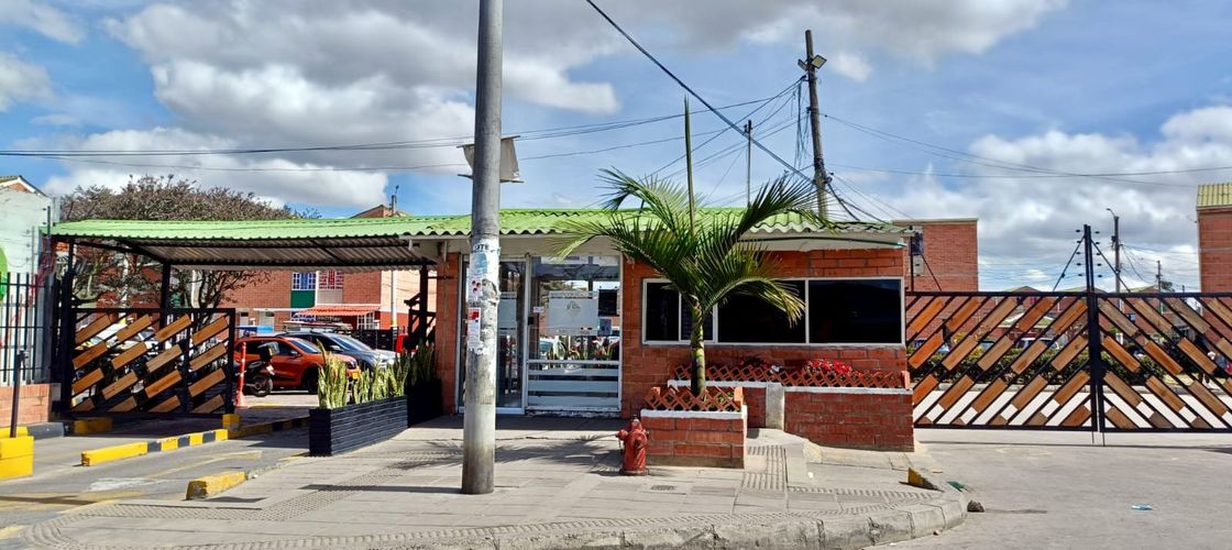 Casa de 3 alcobas en venta en Portal Del Nogal, Soacha, 90 m² · foto 12 de 15