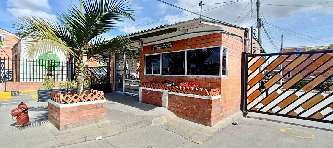 Casa de 3 alcobas en venta en Portal Del Nogal, Soacha, 90 m² · foto 13 de 15