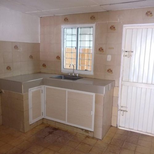 Casa de 2 alcobas en venta en Ub. Arboleda, Soledad, 100 m² · foto 2 de 9