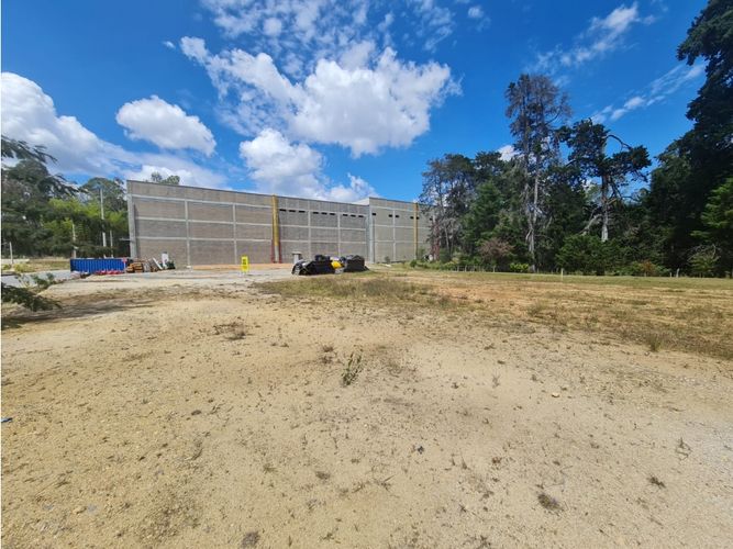Lote en venta en Centro, Rionegro, 1600 m² · foto 5 de 8