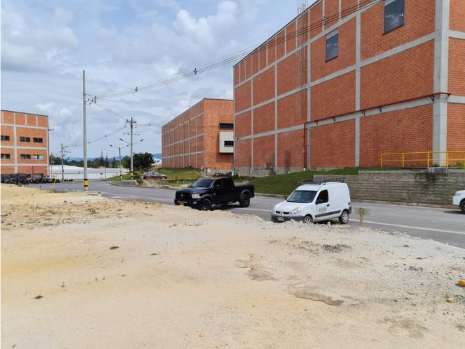 Lote en venta en Centro, Rionegro, 1600 m² · foto 7 de 8