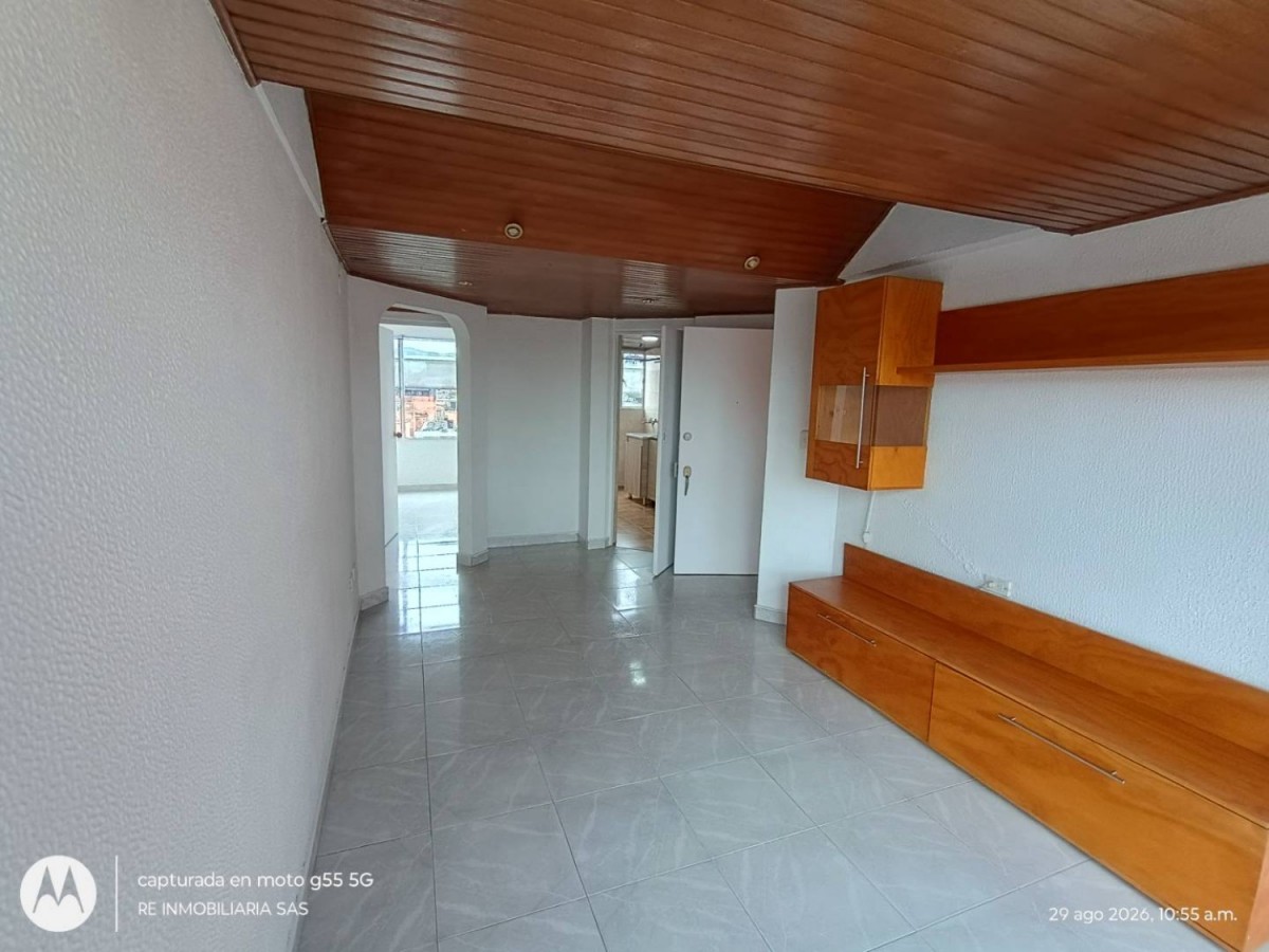 Apartamento en venta en Las Guacamayas, Bogotá · foto 3 de 24