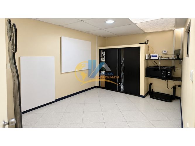 Oficina en venta en Centro, Bucaramanga, 197 m² · foto 3 de 7