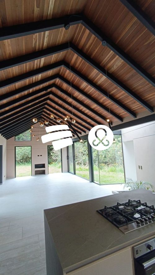 Casa de 3 alcobas en venta en Santa Elena, Medellín · foto 22 de 24