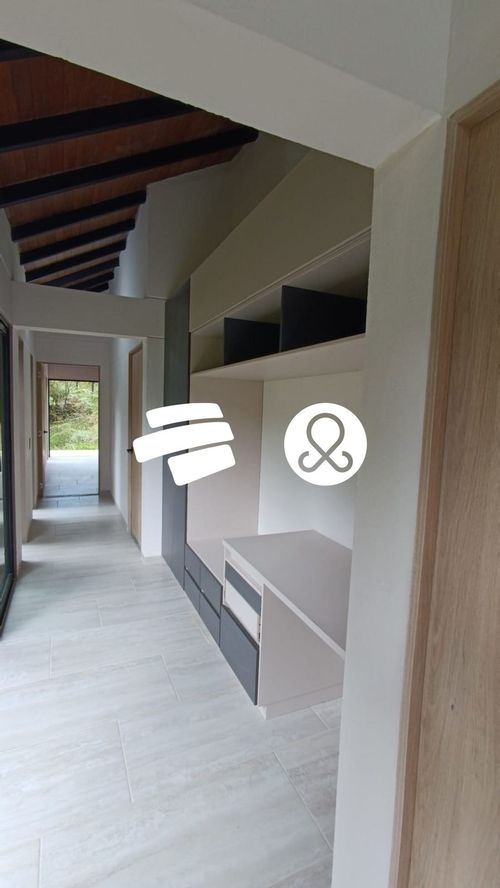 Casa de 3 alcobas en venta en Santa Elena, Medellín · foto 23 de 24