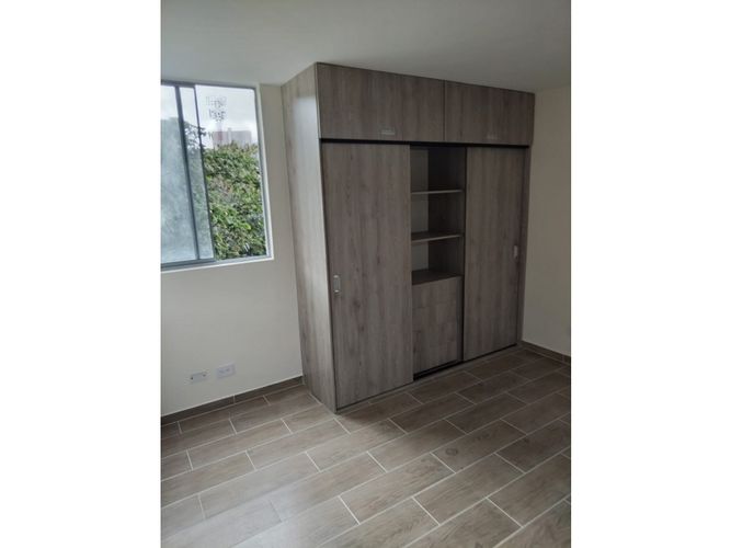 Apartamento de 2 alcobas en venta en Bucaros, Bello, 56 m² · foto 6 de 9