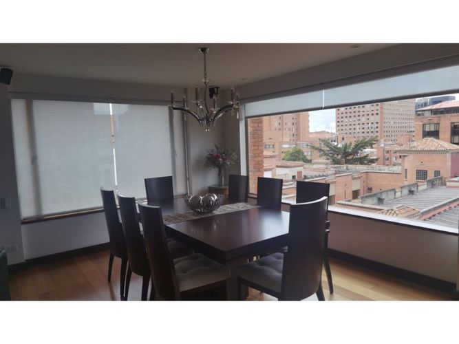 Apartamento de 3 alcobas en venta en Los Rosales, Bogotá, 210 m² · foto 16 de 24