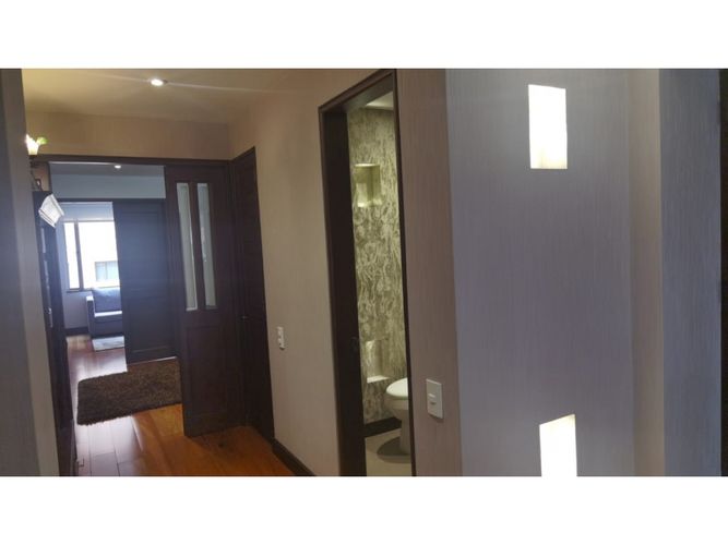 Apartamento de 3 alcobas en venta en Los Rosales, Bogotá, 210 m² · foto 22 de 24