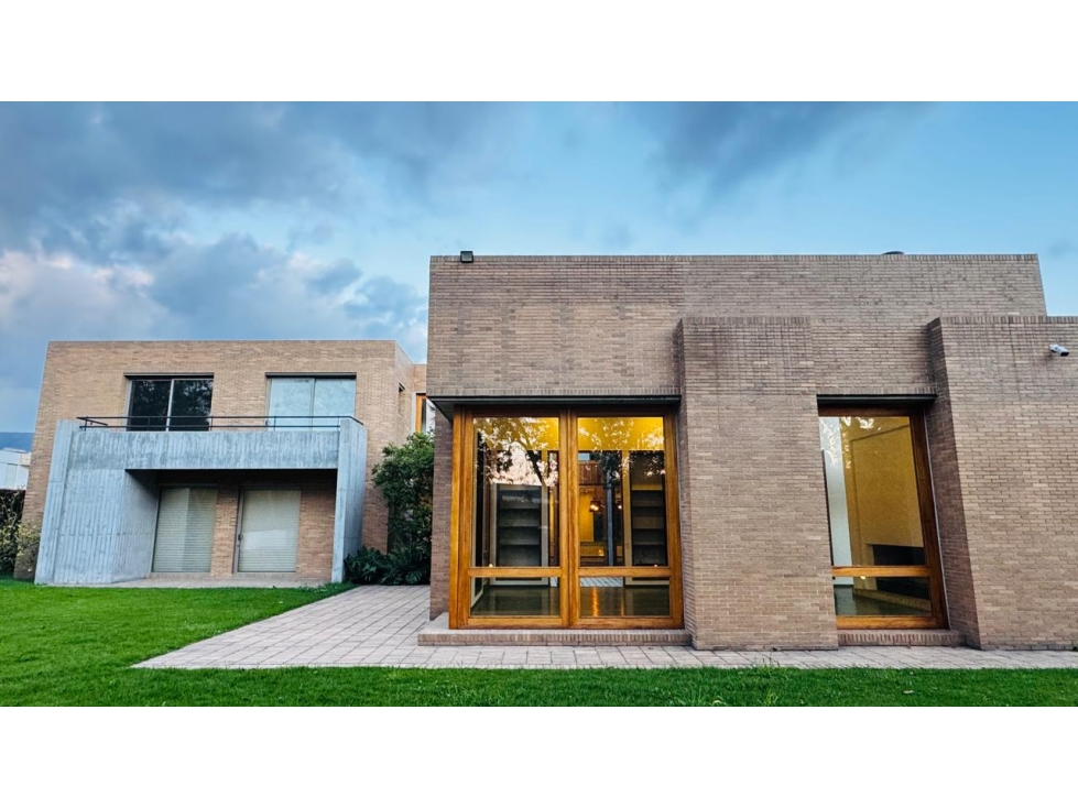 Casa en venta en Guaymaral, Bogotá · foto 3 de 24