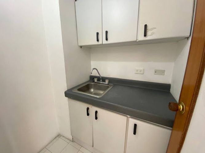 Oficina en arriendo en Lorena, Medellín, 60 m² · foto 5 de 6