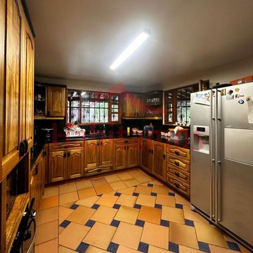 Casa de 9 alcobas en arriendo en Rionegro · foto 3 de 24