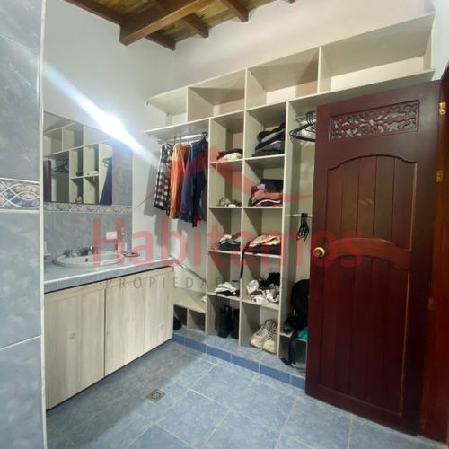 Casa de 9 alcobas en arriendo en Rionegro · foto 14 de 24