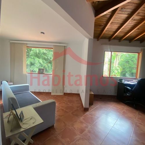 Casa de 9 alcobas en arriendo en Rionegro · foto 18 de 24
