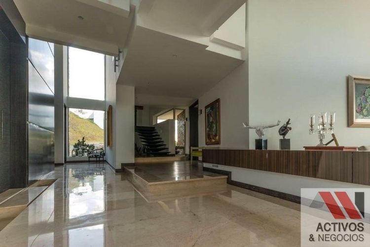 Casa de 4 alcobas en venta en Los Balsos, Medellín, 1510 m² · foto 23 de 24