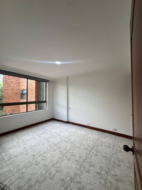 Apartamento de 4 alcobas en arriendo en Simesa, Medellín, 192 m² · foto 12 de 22