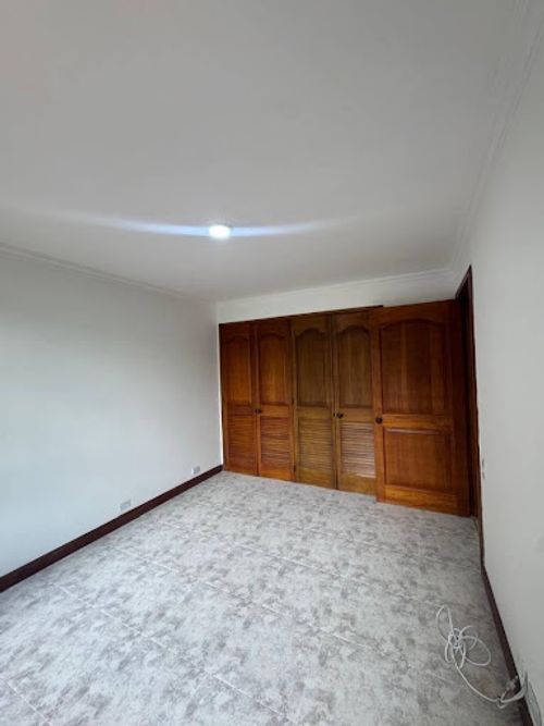 Apartamento de 4 alcobas en arriendo en Simesa, Medellín, 192 m² · foto 13 de 22