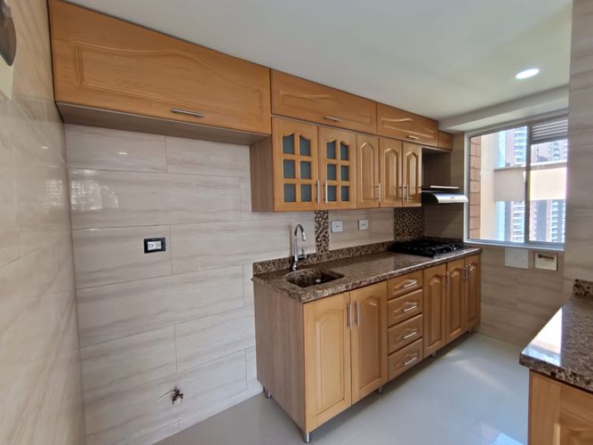 Apartamento de 2 alcobas en arriendo en Belén, Medellín, 90 m² · foto 2 de 20