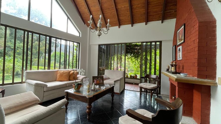 Casa de 5 alcobas en venta en Terrazas De Menzuli, Piedecuesta, 600 m² · foto 3 de 24