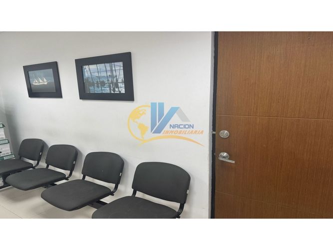 Oficina en venta en Cartagena De Indias, Cartagena, 162 m² · foto 2 de 11