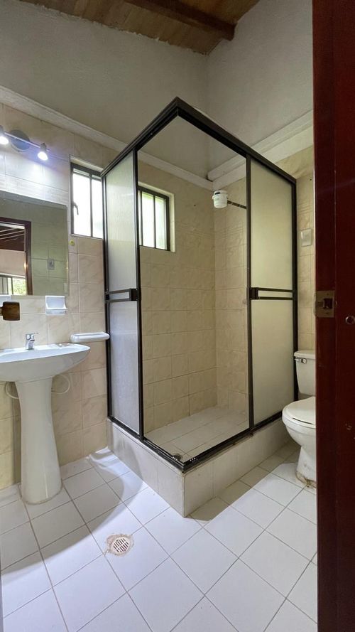 Casa de 5 alcobas en venta en Terrazas De Menzuli, Piedecuesta, 600 m² · foto 16 de 24