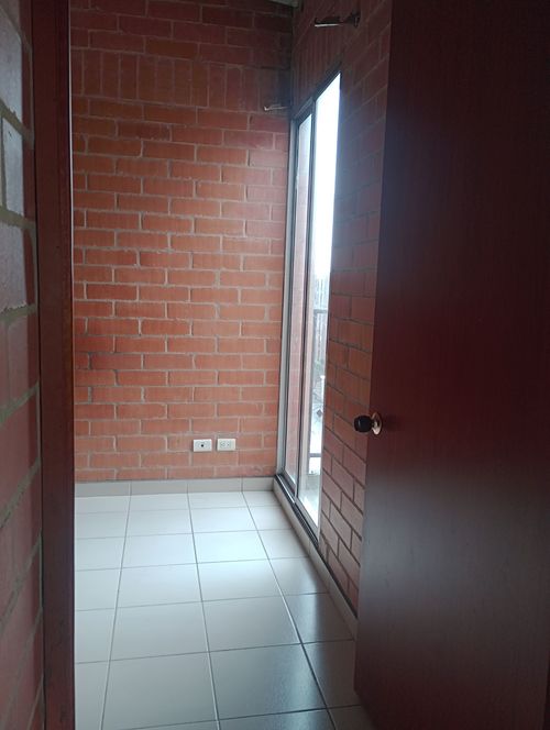 Apartamento de 3 alcobas en venta en San Pedro, Madrid, 58 m² · foto 12 de 12