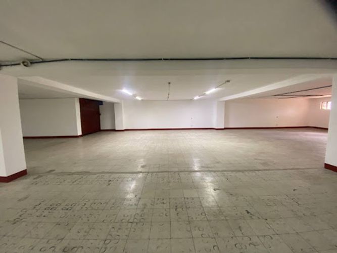 Bodega en arriendo en Caribe, Medellín, 530 m² · foto 4 de 12