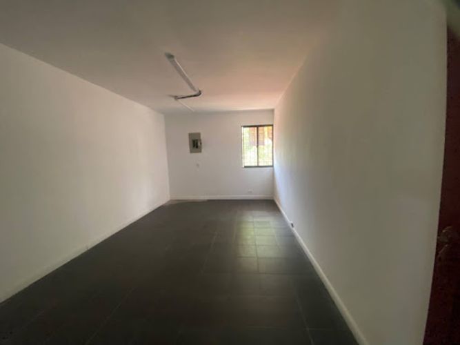 Bodega en arriendo en Caribe, Medellín, 530 m² · foto 6 de 12