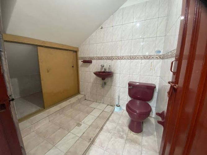 Bodega en arriendo en Caribe, Medellín, 530 m² · foto 11 de 12