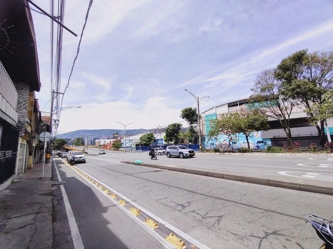 Local en arriendo en Campo Amor, Medellín, 20 m² · foto 5 de 8