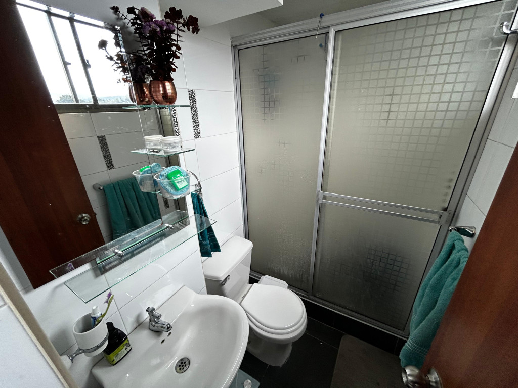 Apartamento en venta en Portales Del Norte, Bogotá · foto 8 de 18