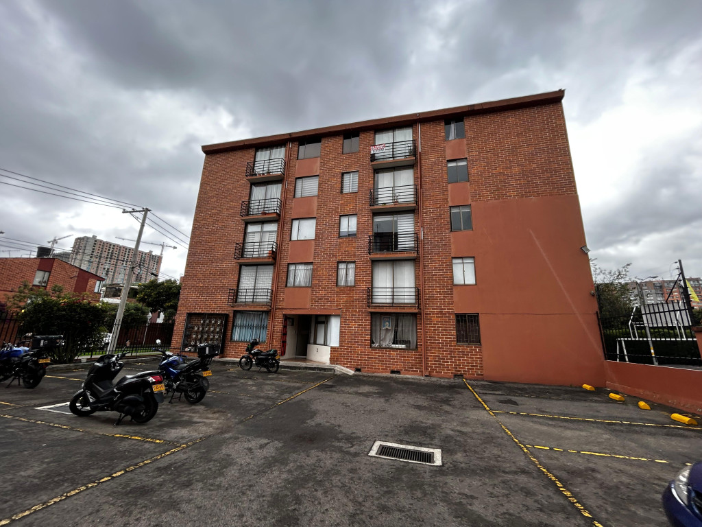 Apartamento en venta en Portales Del Norte, Bogotá · foto 17 de 18