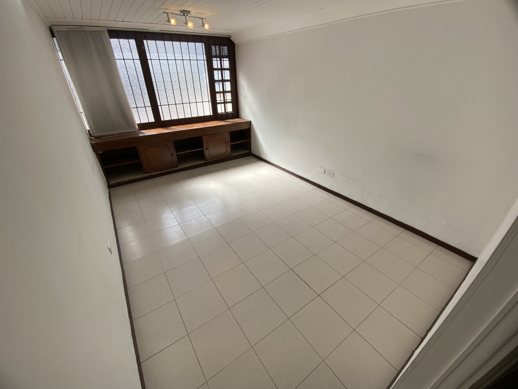 Casa en venta en Polo Club, Bogotá · foto 8 de 21